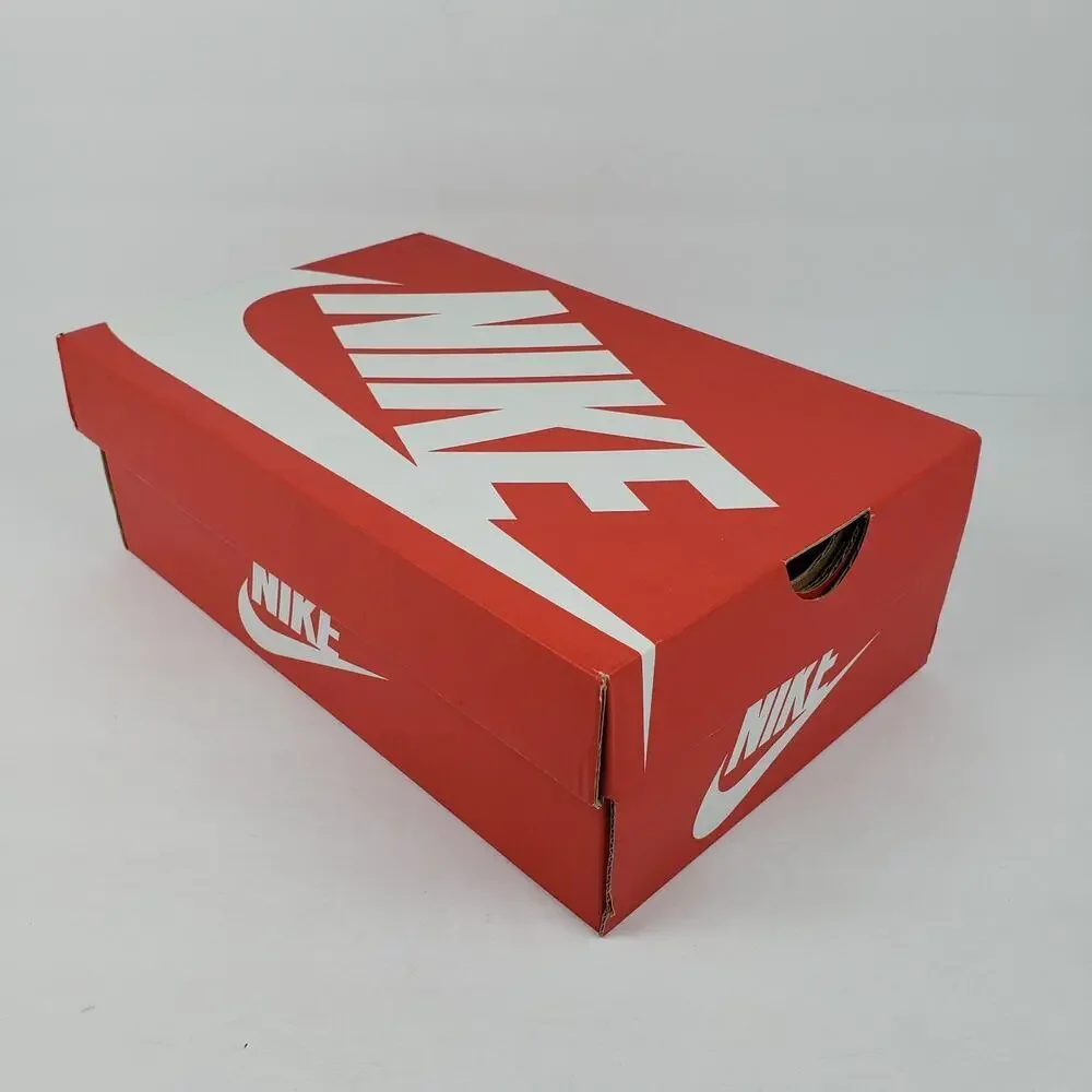 Nike field general